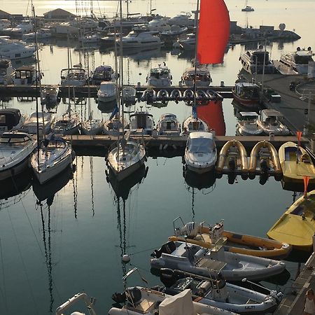Boutique Apartment Hirondelle Port Fréjus Exteriör bild